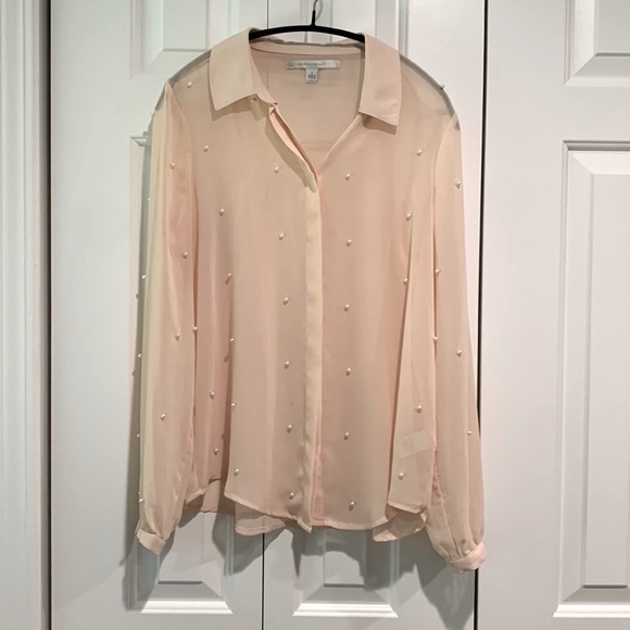 Tops - ⭐️3/$20⭐️ Lauren Conrad Sheer Beaded Blouse
